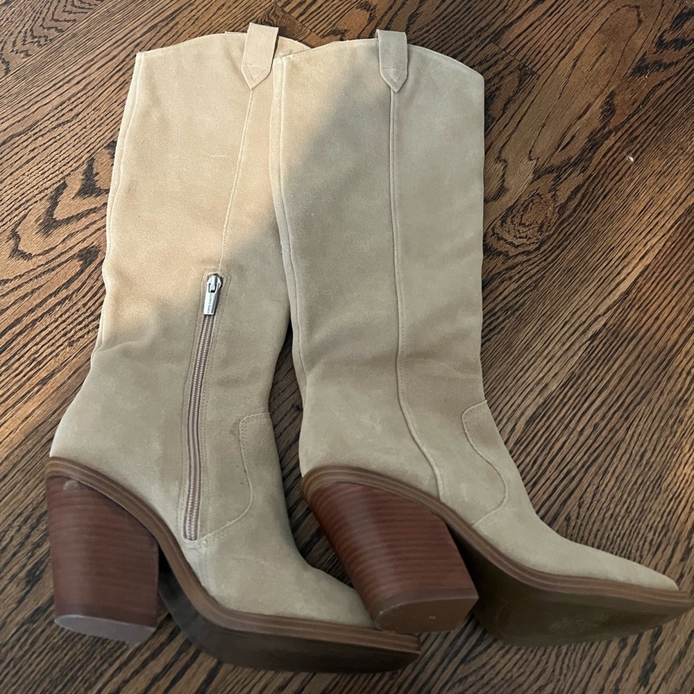 Women's Tan Suede Boots